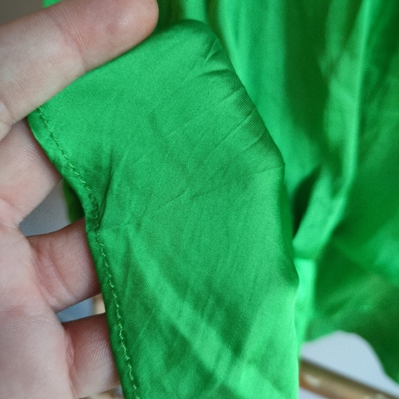 ⭐Outfits by Simo⭐ Zara Satin Top - Picture 6 of 9